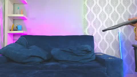 Snapshot of michaell_twink chatting on December 19, 2024, 3:40 am Michaell online show from December 19, 2024, 3:40 am