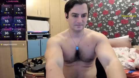 michaelragnar90 online show from December 19, 2024, 2:02 pm