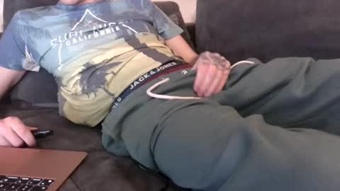 MichaLoveSex95 online show from May 11, 2026, 7:11 pm
