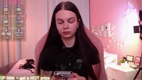 Kate online show from June 29, 2026, 1:01 am