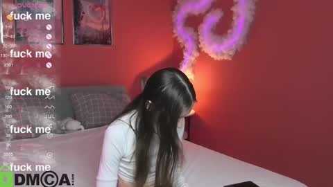 michele_mack online show from September 30, 2025, 2:27 am