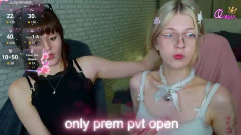 Snapshot of michelewild chatting on March 11, 2026, 4:57 pm Michele online show from March 11, 2026, 4:57 pm