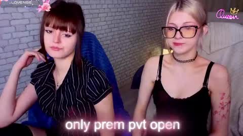 Snapshot of michelewild chatting on March 18, 2026, 1:36 pm Michele online show from March 18, 2026, 1:36 pm