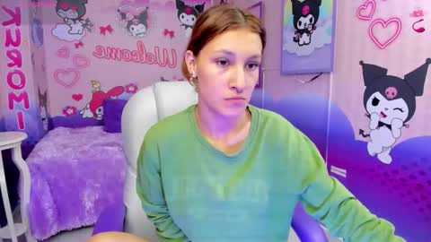 Snapshot of michell__petit_ chatting on September 24, 2025, 11:57 am michell__petit_ online show from September 24, 2025, 11:57 am