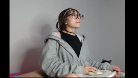 Michell online show from May 8, 2026, 3:34 am