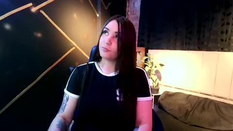 Snapshot of michell_h chatting on May 7, 2026, 5:35 am Nani online show from May 7, 2026, 5:35 am
