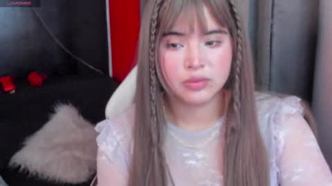 Snapshot of michell_petty01 chatting on January 9, 2025, 1:56 pm michell_petty01 online show from January 9, 2025, 1:56 pm