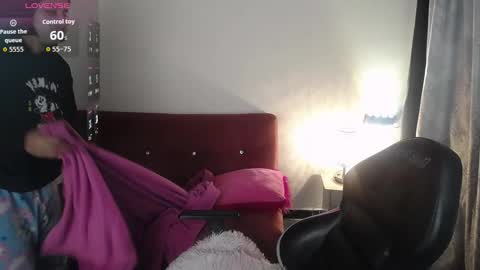 Snapshot of michell_petty01 chatting on September 10, 2025, 8:58 am michell_petty01 online show from September 10, 2025, 8:58 am