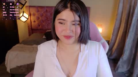 Snapshot of michell_petty01 chatting on October 8, 2025, 3:04 am michell_petty01 online show from October 8, 2025, 3:04 am