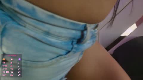 michelle_cutee_ online show from June 18, 2026, 8:13 pm