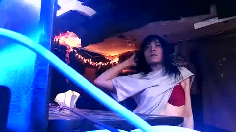 Snapshot of michelle_flowers chatting on November 4, 2025, 4:22 am michelle_flowers online show from November 4, 2025, 4:22 am