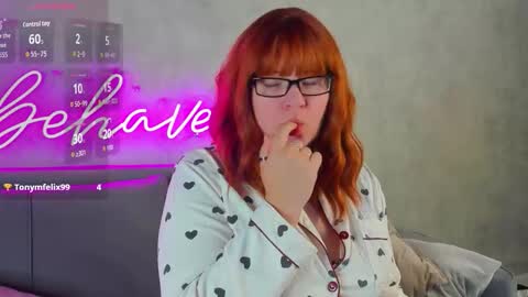 Snapshot of michelle_wilsson chatting on September 28, 2025, 7:03 am Michelle online show from September 28, 2025, 7:03 am