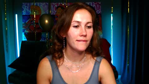 MichelleOrtis online show from December 28, 2024, 8:04 pm