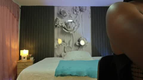 michellepreston_ online show from April 25, 2026, 12:19 pm