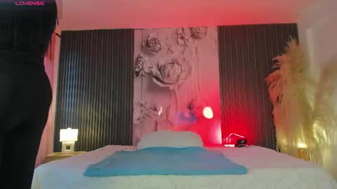 michellepreston_ online show from June 22, 2026, 12:02 pm