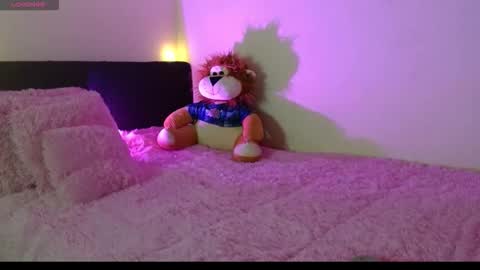 Snapshot of michellmoon1 chatting on October 15, 2025, 7:25 pm michellmoon1 online show from October 15, 2025, 7:25 pm