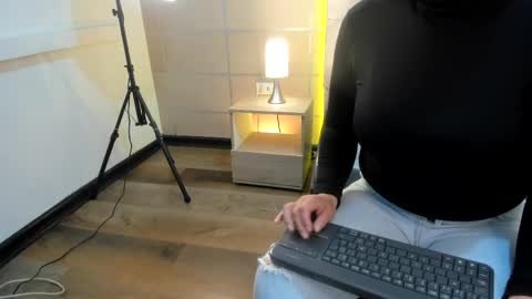 michonne_09 online show from May 10, 2026, 2:06 am