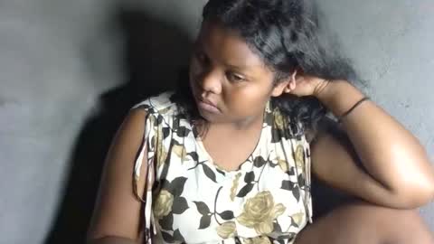 michou61 online show from February 13, 2026, 6:31 am