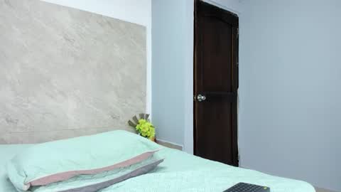 Snapshot of mick_lollipopp chatting on March 8, 2026, 2:21 pm mick_lollipopp online show from March 8, 2026, 2:21 pm