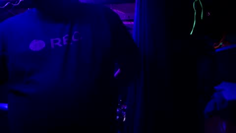 mickdollz online show from October 25, 2025, 8:11 am