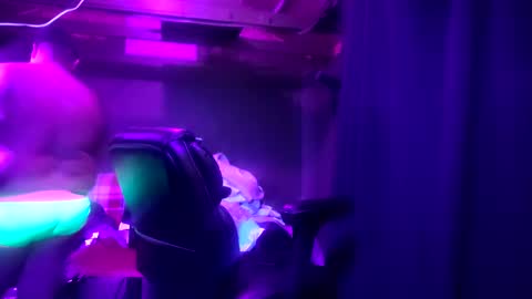 mickdollz online show from October 29, 2025, 7:21 am