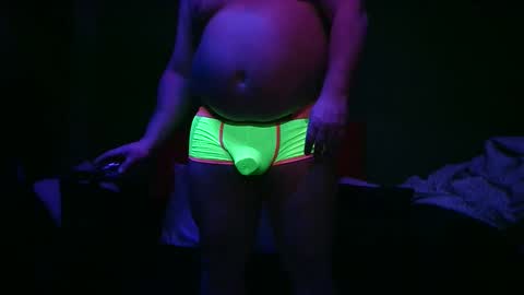 mickdollz online show from December 3, 2025, 10:02 am