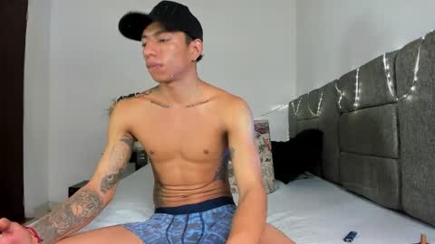 mickey_beasley1 online show from January 17, 2026, 12:04 am