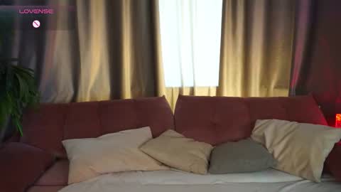 mickeydior online show from September 14, 2025, 11:20 am