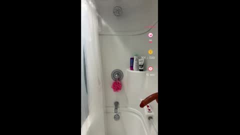 Snapshot of mickeyshyne69 chatting on February 17, 2025, 9:30 pm Mickey online show from February 17, 2025, 9:30 pm