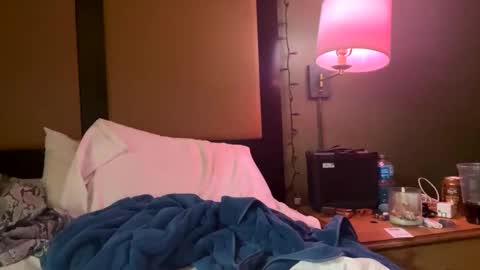 mickisofine online show from December 30, 2024, 6:05 pm