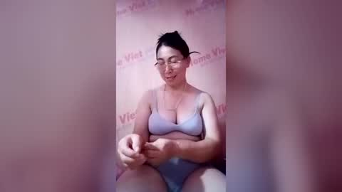 Snapshot of mickye00 chatting on June 20, 2026, 9:01 am Miky online show from June 20, 2026, 9:01 am