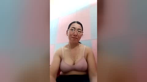Snapshot of mickye00 chatting on July 15, 2026, 2:50 am Miky online show from July 15, 2026, 2:50 am