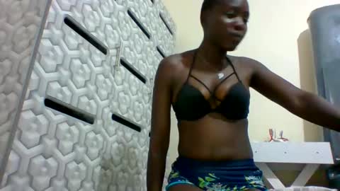 Snapshot of mickyhailey chatting on February 19, 2025, 8:20 pm mickyhailey online show from February 19, 2025, 8:20 pm