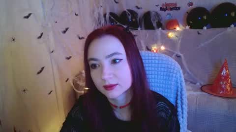 Snapshot of mickywood chatting on October 31, 2025, 9:43 am Micky online show from October 31, 2025, 9:43 am