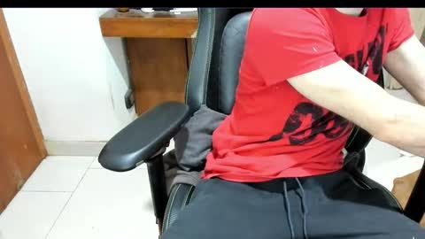 microfama00 online show from March 20, 2026, 3:39 pm