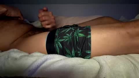 MidAtlanticMan1 online show from November 12, 2025, 3:40 am