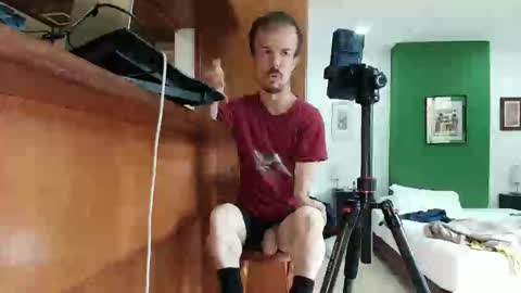 Aaron online show from May 2, 2026, 7:52 pm