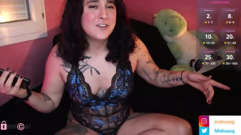 Midna online show from November 22, 2025, 2:27 pm