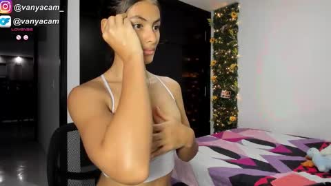 Snapshot of midnight_vk chatting on February 9, 2026, 11:20 pm VanyaKlaus online show from February 9, 2026, 11:20 pm