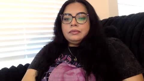 midnightbruja111 online show from October 20, 2025, 5:02 pm