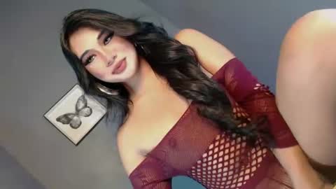 Snapshot of midnightdesire28 chatting on July 8, 2026, 1:04 pm Call me Yhana online show from July 8, 2026, 1:04 pm