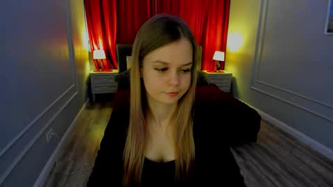 midnighteaura online show from March 13, 2026, 3:35 am