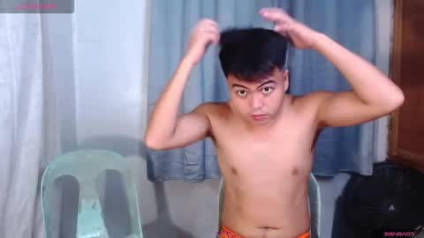 Snapshot of midnightfuck_ chatting on April 19, 2026, 6:07 pm joross online show from April 19, 2026, 6:07 pm