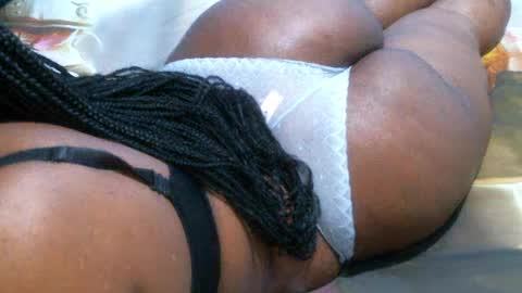 Snapshot of midnightkady chatting on June 3, 2026, 3:39 pm Caddy online show from June 3, 2026, 3:39 pm