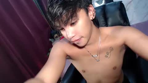 Snapshot of midnightkiller_ chatting on April 17, 2026, 10:13 pm Kitty online show from April 17, 2026, 10:13 pm