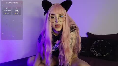 Nana online show from October 20, 2025, 9:37 pm