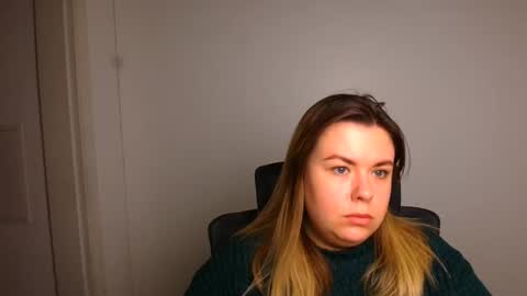 Mariana online show from November 18, 2025, 7:02 am