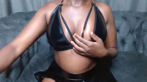 Snapshot of midnightnurse1 chatting on March 3, 2025, 9:37 pm nurse online show from March 3, 2025, 9:37 pm