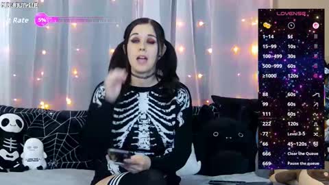 Jenna Talia online show from October 17, 2025, 7:49 pm