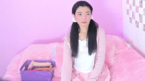 Snapshot of midori_bak_ chatting on February 6, 2025, 8:02 pm Sara online show from February 6, 2025, 8:02 pm